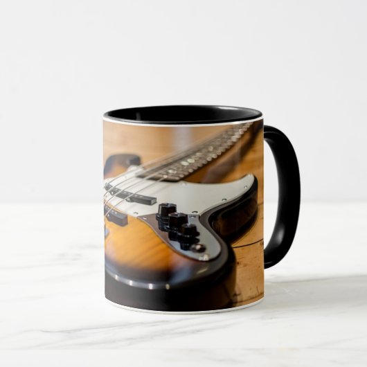 Bass Guitar Mok (Voorkant rechts)