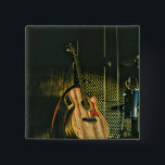 Bass guiter vierkante button 5,1 cm<br><div class="desc">This vintage guitar artwork is suite for guitar players who love playing guitar. it can be given as a gift for a boyfriend,  girlfriend,  or dad on a birthday,  father's day,  or valentine's day. The Retro Design features coolvintage Bass guitar player</div>