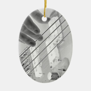 Bass player, bass and hand, negatief afbeelding keramisch ornament