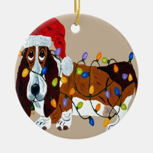 Basset gepantserd met kerstlampjes keramisch ornament (Voorkant)