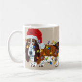 Basset gepantserd met kerstlampjes koffiemok (Links)