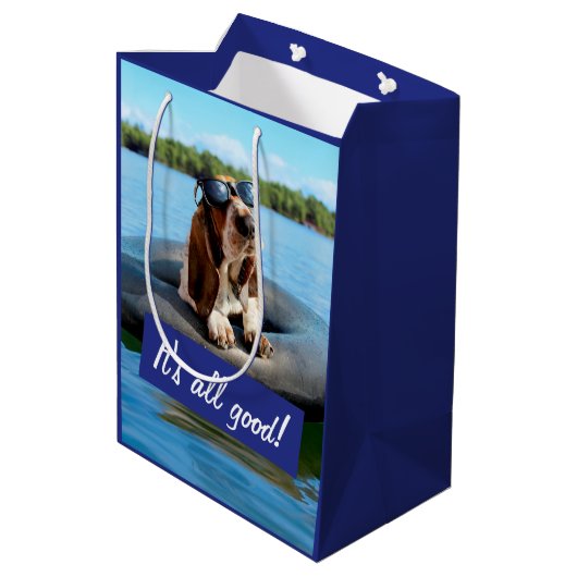 Basset Hond in zonnebril Medium Cadeauzakje (Achterkant Gekanteld)