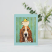 Basset hond met goudvink in briefkaart van theeopj (Staand voorkant)