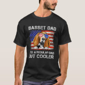 Basset Hond papa als een gewone vader, maar koeler T-shirt (Voorkant)