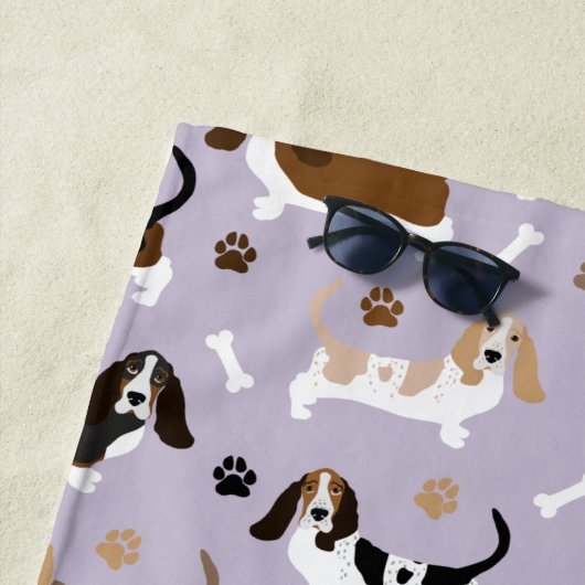 Basset Hound Dog Botten en Paws Beach Towel Strandlaken (In situ)