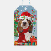 Basset Hound Dog in sneeuw met kerstcadeautjes Cadeaulabel (Voorkant)