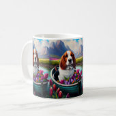 Basset Hound Dog op een peddel: Een Schilderachtig Koffiemok (Voorkant links)