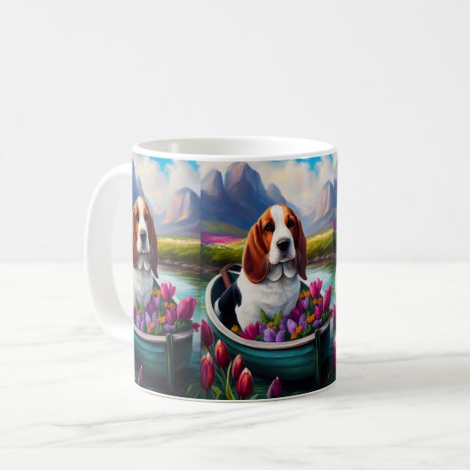 Basset Hound Dog op een peddel: Een Schilderachtig Koffiemok (Voorkant links)