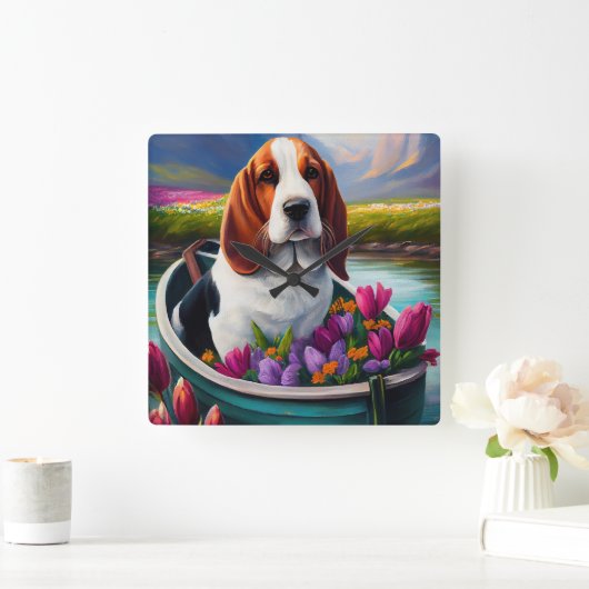 Basset Hound Dog op een peddel: Een Schilderachtig Vierkante Klok (Huis)