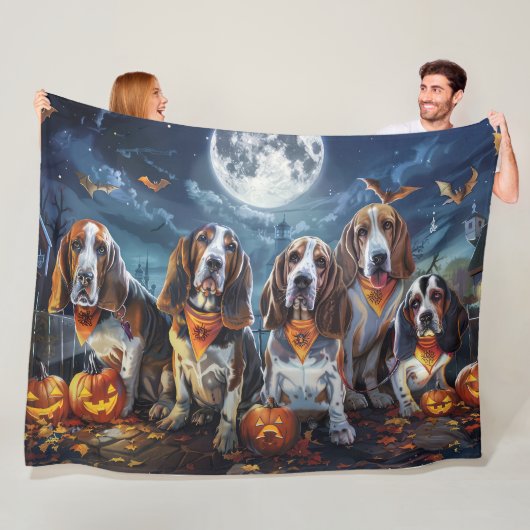 Basset Hound Halloween Spooky Fleece Deken (In situ)