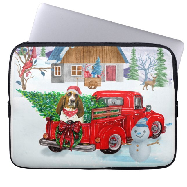 Basset Hound hond in Kerstbezorgingswagen Sneeuw Laptop Sleeve (Voorkant)