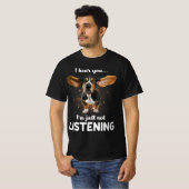 basset hound ik hoor dat je niet naar design luist t-shirt (Voorkant volledig)
