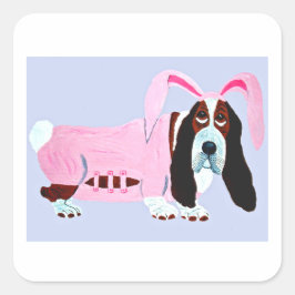 Basset Hound in roze konijnenpak Vierkante Sticker