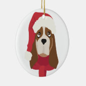 Basset Hound kerstversiering. Sneeuw Keramisch Ornament (Rechts)