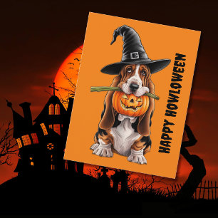 Basset hound met heksen pet en pompoen briefkaart