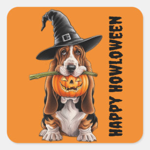 Basset hound met heksen pet en pompoen vierkante sticker