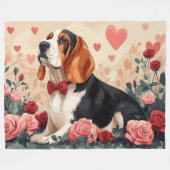 Basset Hound met Rozen - Valentijnsdag Fleece Deken (Voorkant (Horizontaal))