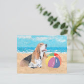 Basset Hound op het Strand Briefkaart (Staand voorkant)