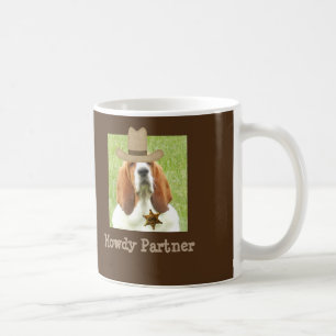 Basset Hound op Mok met sheriff badge en pet