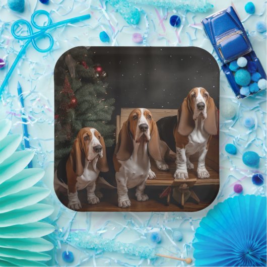 Basset Hound Snowy Sleigh Kerst Decor Papieren Bordje (Feest)