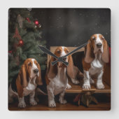 Basset Hound Snowy Sleigh Kerst Decor Vierkante Klok (Voorkant)