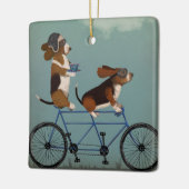 Basset Hound Tandem Keramisch Ornament (Links)