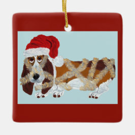 Basset Hound verstrikt in kerstslingers Keramisch Ornament
