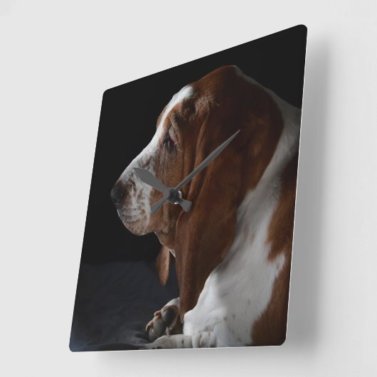 Basset Hound wachten tot je thuiskomt Vierkante Klok (Hoek)