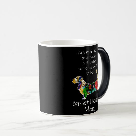 Basset mama Mok (Voorkant rechts)