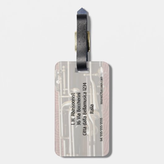 Basson Keys op Dark Red  Bagagelabel (Achterkant verticaal)