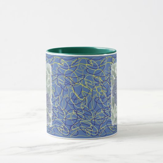 Bast Amidst Hydrangea Flowers Mok (Midden)