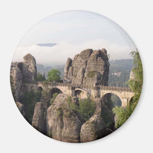 Bastei Bridge in Duitsland ronde magneet (Voorkant)
