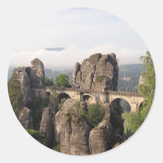 Bastei Bridge in Duitsland ronde sticker (Voorkant)