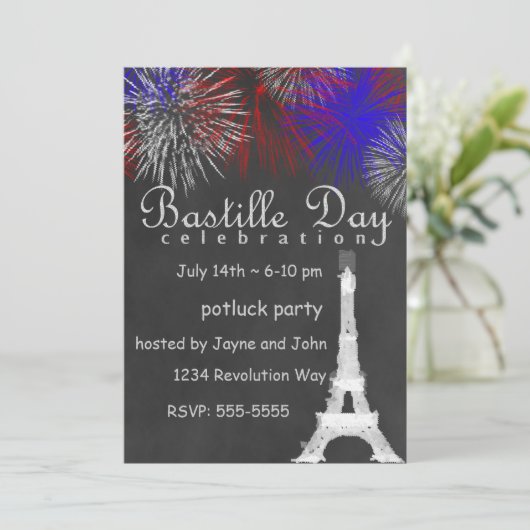 Bastille Day Vuurwerk Chalkboard Party Uitnodiging (Staand voorkant)