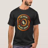 Bat be Afraid Witch op Broom, wees bang T-shirt (Voorkant)