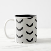 Bat Flying Spooky Halloween-patroon Tweekleurige Koffiemok (Links)