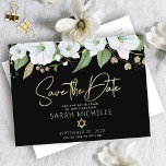 Bat Mitzvah Black Gold Script Waterverf Floral Uitnodiging Briefkaart<br><div class="desc">Zorg ervoor dat al je vrienden en familieleden de mijlpaal van je dochter Bat Mitzvah kunnen vieren! Verzend dit onderwerp, gepersonaliseerd "sparen het briefkaart van de Datum"aankondiging. Een smakelijke, verbluffende, witte en goudglitterflorale waterverf met faux Gold folie script-typografie en een witte san serif type bedekt een dramatische zwarte achtergrond. Pas...</div>