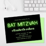 Bat Mitzvah Bright Green Neon licht sparen de datu Kaart<br><div class="desc">Cool modern bat mitzvah bewaar de date aankondiging met "bat mitzvah" in fel kalme groene gloeiende neonverlichting tegen een zwarte achtergrond.</div>