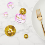 Bat Mitzvah Goudfolie Script, Chique Roze Waterver Confetti<br><div class="desc">Voeg wat extra stijl toe aan je favoriete feestje van Bat Mitzvah met deze aanpasbare tafelconfetti! Prachtig, modern, sprankelend gouden faux folie handgeschreven script, Star of David en kleine stippen tegen een lichtroze waterverf achtergrond aan de ene kant mix met een witte davidster over een faux gouden folie achtergrond aan...</div>