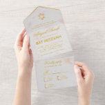 Bat Mitzvah Marble Faux Gold Star Elegant Script All In One Uitnodiging<br><div class="desc">Een elegante en ongebruikelijke witte en gouden vleermuis met mitzvah-uitneembaar. RSVP. Wanneer gevouwen, kijkt het als een envelop, met plaatsen voor adres en voor de zegel op de buitenkant en het terugkeeradres dat op de vouw wordt gedrukt, en het kan per post worden verzonden. De afneembare RSVP heeft op zijn...</div>