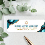 Bat Mitzvah Modern Goud Turquoise Agaat Adres Etiket<br><div class="desc">Wees trots, verheug je en vier deze mijlpaal van je favoriete Bat Mitzvah wanneer je dit coole, unieke, moderne, gepersonaliseerde retour adreslabel gebruikt! Vet, donker blauwgroen blauw en faux gold typografie en een faux gold Star of David overlay een eenvoudige, strakke witte achtergrond met turquoise blauwe agaat stenen geaccentueerd met...</div>