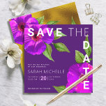 Bat Mitzvah Modern Paarse roze Waterverf Save The Date<br><div class="desc">Zorg ervoor dat al je vrienden en familieleden de mijlpaal van je dochter Bat Mitzvah kunnen vieren! Verstuur deze verbluffende, paarse roze florale waterverf met een modern san serif type tegen een donkere paarse achtergrond, gepersonaliseerd "Save the Date" aankondigingskaart. Faux gouden folie, paarse roze florale waterverf en een witte ster...</div>