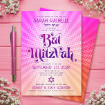 Bat Mitzvah Retro Boho Roze Sinaasappel Gradient B Kaart<br><div class="desc">Wees trots, verheug je en laat deze mijlpaal van je favoriete Bat Mitzvah zien met deze leuke boho retro, gepersonaliseerde uitnodiging! Leuke, trendy, gedurfde donkerroze en paarse typografie met moderne sans serif typografie overlay een achtergrond van pop licht sinaasappel en roze ombre gradiënt stralen met witte stippen. Op de achterkant...</div>