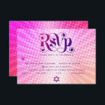 Bat Mitzvah Retro Boho Roze Sinaasappel Gradient E RSVP Kaartje<br><div class="desc">Wees trots, verheug je en laat deze mijlpaal van je favoriete Bat Mitzvah zien! Neem deze boho, retro, gepersonaliseerde RSVP-wisselkaart voor uw evenement op. Leuke, trendy, gedurfde donkerroze en paarse typografie met moderne sans serif typografie overlay een achtergrond van pop licht sinaasappel en roze ombre gradiënt stralen met witte stippen....</div>