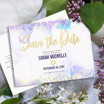Bat Mitzvah Save Date Paarse Waterverf Real Gold Folie Uitnodiging Briefkaart<br><div class="desc">Zorg ervoor dat al je vrienden en familieleden de mijlpaal van je dochter Bat Mitzvah kunnen vieren! Verzend dit verbluffende, moderne, dunne gouden faux folie en glitter stippen en typografiemanuscript tegen een zacht paarse achtergrond van de waterverf, gepersonaliseerd "sparen de Datum"aankondigingskaart. Pas de douanetekst met de naam en de datum...</div>