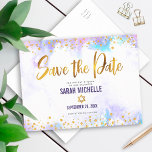 Bat Mitzvah Save the Date Gold Paars Waterverf Uitnodiging Briefkaart<br><div class="desc">Zorg ervoor dat al je vrienden en familieleden de mijlpaal van je dochter Bat Mitzvah kunnen vieren! Verzend dit verbluffende, moderne, dunne gouden neusfolie en glitter stippen en typografische manuscript tegen een zacht paarse achtergrond van de waterverf, gepersonaliseerd "sparen de de aankondiging van de Datum"briefkaart. Pas de douanetekst met de...</div>