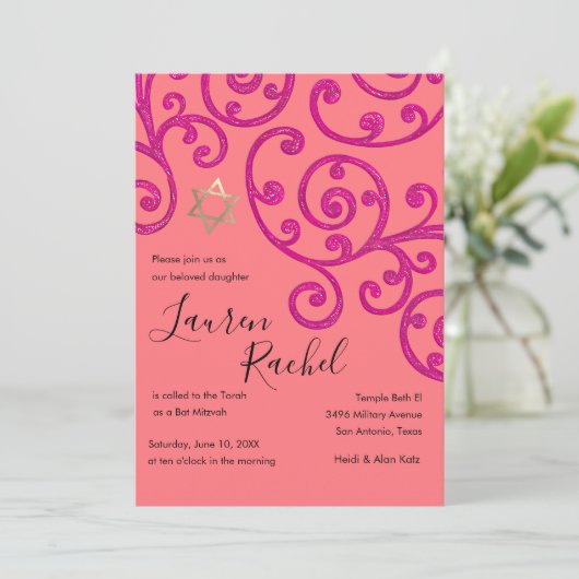Bat Mitzvah Scroll Patroon Roze uitnodiging (Staand voorkant)
