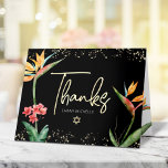 Bat Mitzvah Tropische Bloemen Waterverf Zwart Goud Bedankkaart<br><div class="desc">Zorg ervoor dat je favoriete Bat Mitzvah haar waardering show aan iedereen die haar mijlpaalevenement heeft ondersteund! Stuur deze verfijnde, gepersonaliseerde bedankkaart! Stijlvolle, prachtige, kleurrijke, waterverf paradijsbloemenvogels, faux gold handgeschreven script, Star of David en glitter stippen, samen met wit modern sans serif type, overlay een verfijnde, dramatische, zwarte achtergrond. Extra...</div>