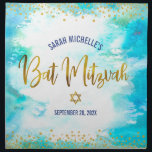 Bat Mitzvah Turquoise Gold Script Challah Hoesje Katoenen Servet<br><div class="desc">Hier is een geweldige aanvulling op uw Bat Mitswa-feest. Vier dit met deze prachtige, moderne, stijlvolle gepersonaliseerde challah deksel doek servet toe te voegen aan haar speciale dag. Sprankelend, faux gouden folie kalligrafie script en glitter stippen bedekken een zacht turquoise blauw waterverf achtergrond. Personaliseer de aangepaste tekst met de naam...</div>