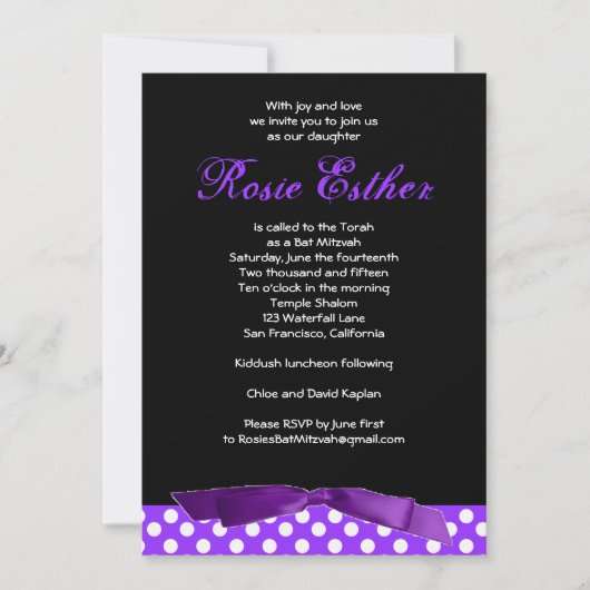 Bat Mitzvah Uitnodiging Rosie Paarse Bow Black (Voorkant)